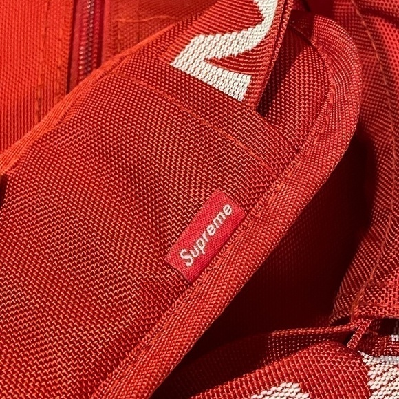 Authentic Supreme Duffle Bag - Picture 12 of 12